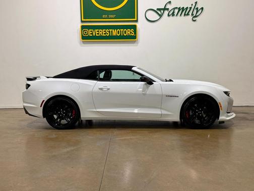 2023 Chevrolet Camaro 2LT