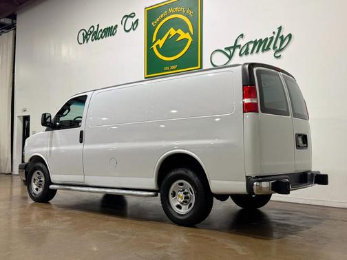 2020 Chevrolet Express 2500 RWD 2500 Regular Wheelbase WT