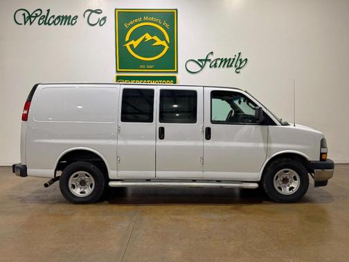 2020 Chevrolet Express 2500 RWD 2500 Regular Wheelbase WT