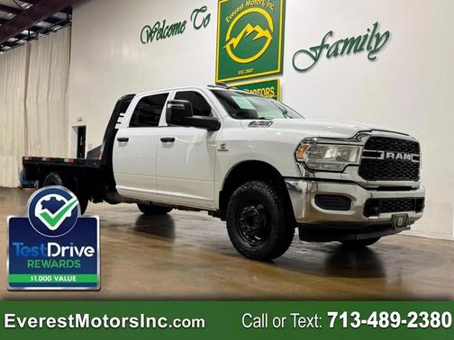White 2024 RAM 3500 Tradesman/SLT/Laramie/Limited