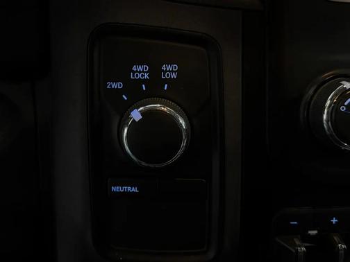 2018 RAM 2500 Tradesman Crew Cab 4x4 8' Box