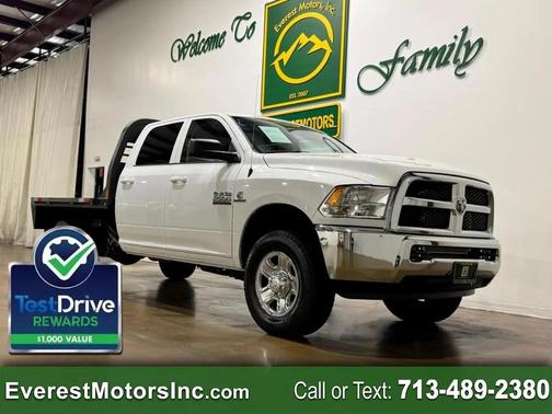 Bright White Clearcoat 2018 RAM 2500 Tradesman Crew Cab 4x4 8' Box