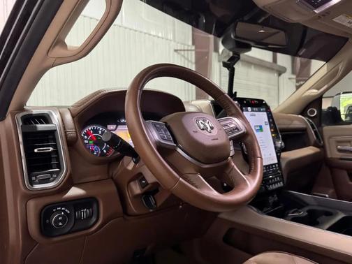 Diamond Black Crystal Pearlcoat 2022 RAM 3500 Laramie Mega Cab 4x4 6'4' Box