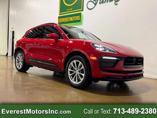 2023 Porsche Macan T