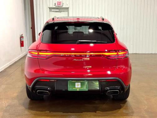 2023 Porsche Macan T