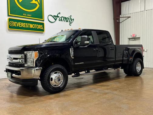 Agate Black Metallic 2019 Ford F-350 XL