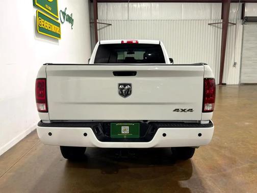 2018 RAM 2500 Tradesman Crew Cab 4x4 8' Box