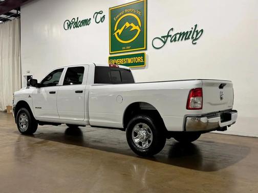 2020 RAM 3500 Tradesman Crew Cab 4x4 8' Box