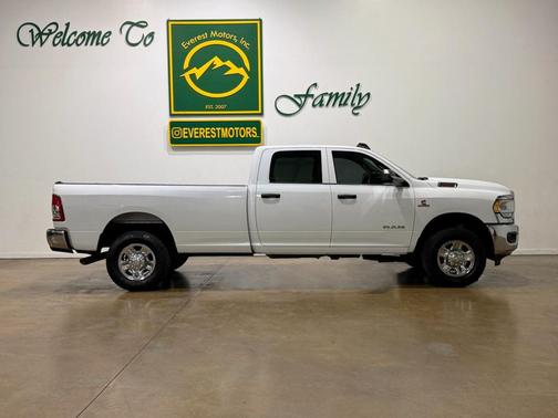 2020 RAM 3500 Tradesman Crew Cab 4x4 8' Box