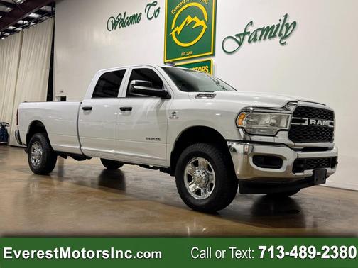 2020 RAM 3500 Tradesman Crew Cab 4x4 8' Box
