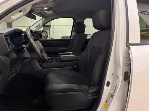 Ice Cap 2024 Toyota Tundra SR