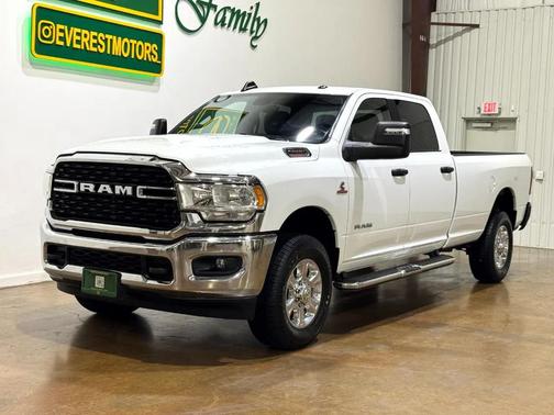 2023 RAM 2500 Big Horn Crew Cab 4x4 8' Box
