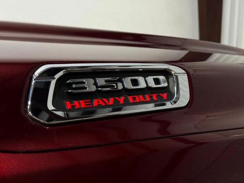 2022 RAM 3500 Lone Star Crew Cab 4x4 8' Box