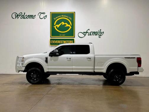 Star White Metallic Tri-Coat 2022 Ford F-250 Platinum