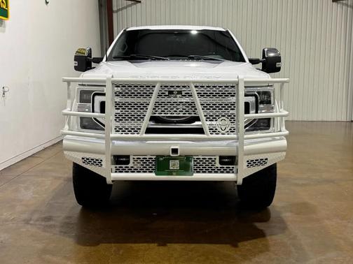 Star White Metallic Tri-Coat 2022 Ford F-250 Platinum