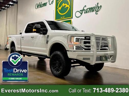 Star White Metallic Tri-Coat 2022 Ford F-250 Platinum