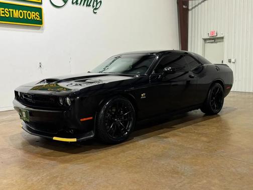 Pitch Black Clearcoat 2020 Dodge Challenger R/T Scat Pack