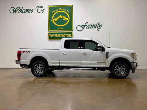 White 2020 Ford F-250 Lariat