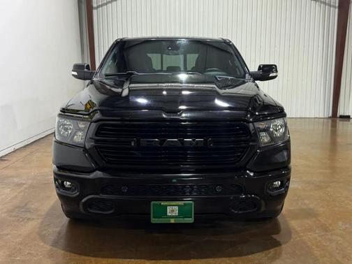 Diamond Black Crystal Pearlcoat 2020 RAM 1500 Lone Star