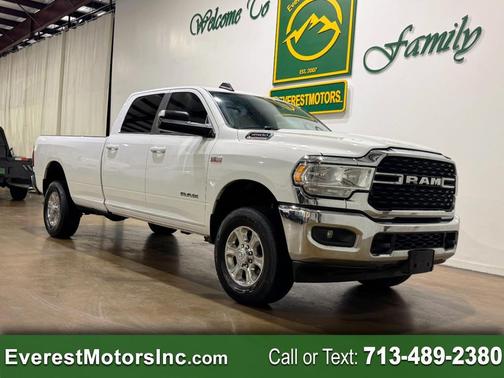 2022 RAM 2500 Lone Star Crew Cab 4x4 8' Box