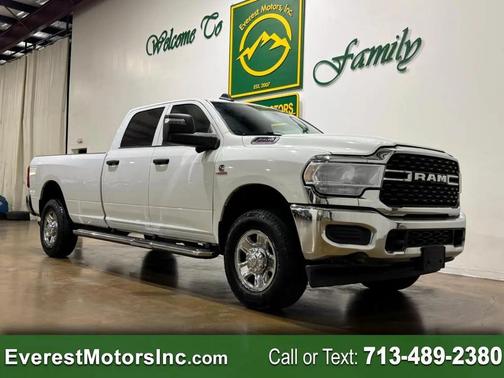Bright White Clearcoat 2023 RAM 3500 Tradesman Crew Cab 4x4 8' Box