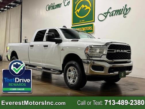 Bright White Clearcoat 2023 RAM 3500 Tradesman Crew Cab 4x4 8' Box