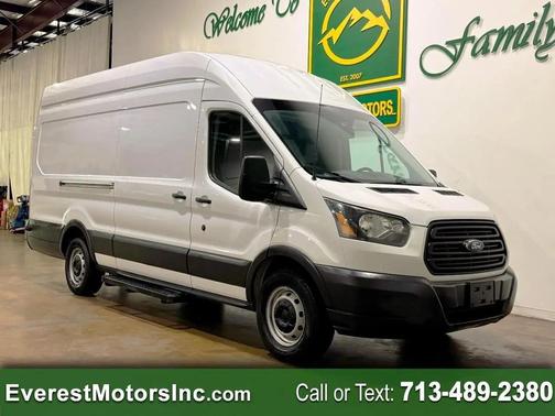 Oxford White 2018 Ford Transit-250 Base