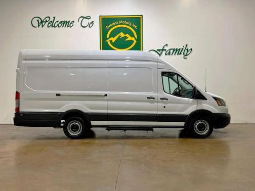 Oxford White 2018 Ford Transit-250 Base