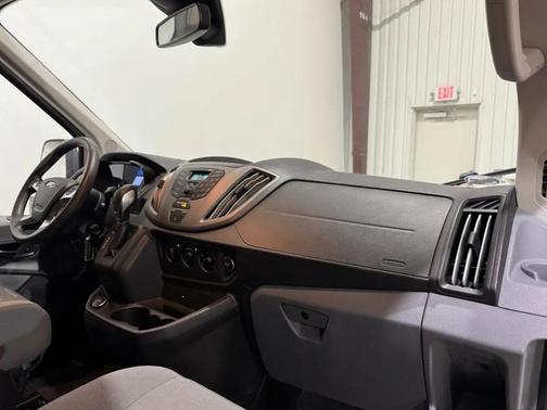 Oxford White 2018 Ford Transit-250 Base