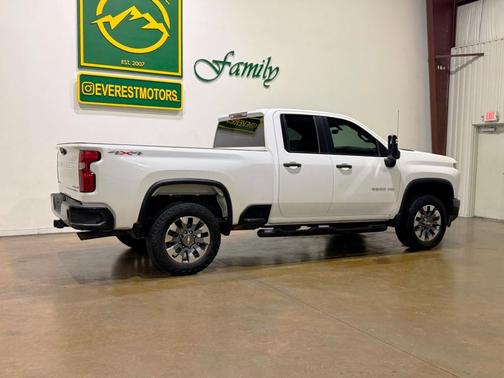 2023 Chevrolet Silverado 2500 Custom