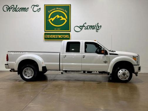 White 2016 Ford F-450 Platinum