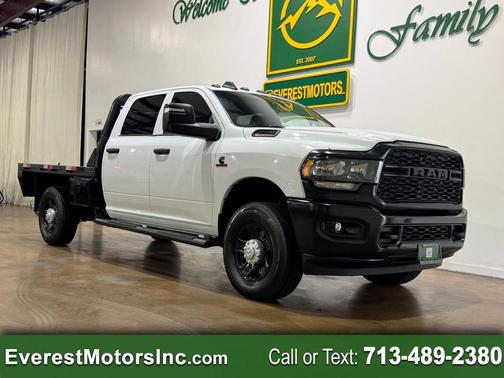 2024 RAM 2500 Tradesman Crew Cab 4x4 8' Box