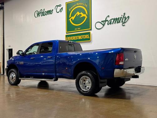 2018 RAM 3500 Big Horn Crew Cab 4x4 8' Box