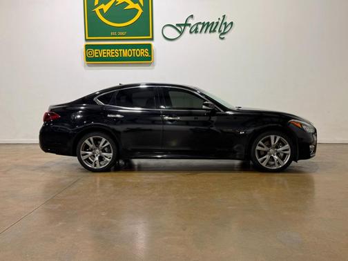 2016 INFINITI Q70 3.7X