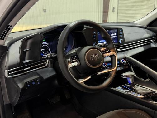 2023 Hyundai ELANTRA HEV Blue