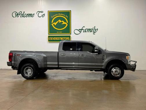Carbonized Gray Metallic 2022 Ford F-350 Platinum