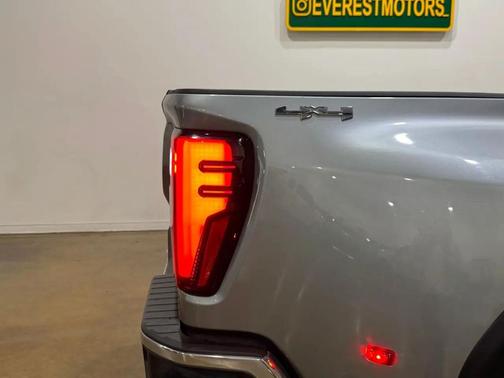 2024 GMC Sierra 3500 SLE