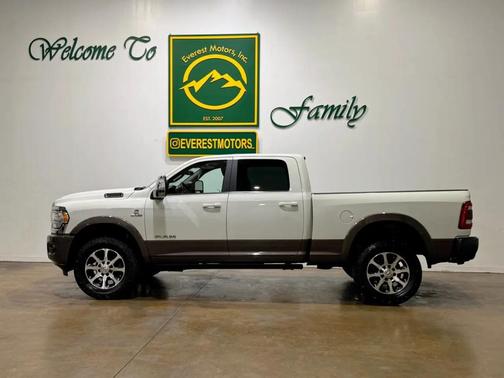 Pearl White 2024 RAM 2500 Longhorn
