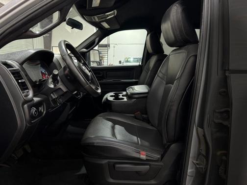 2023 RAM 2500 Tradesman Crew Cab 4x4 8' Box