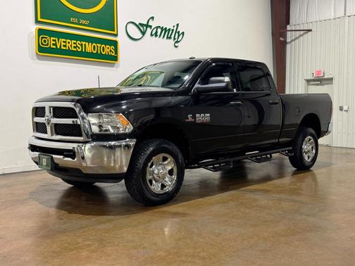 2018 RAM 2500 Tradesman Crew Cab 4x4 6'4' Box