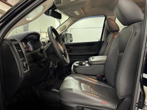 2018 RAM 2500 Tradesman Crew Cab 4x4 6'4' Box
