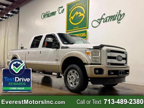 White Platinum Metallic Tri-Coat 2014 Ford F-250 Lariat