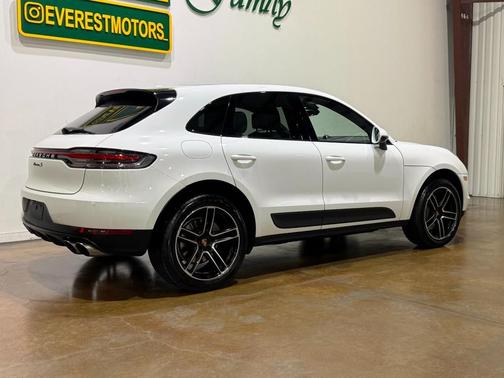 2021 Porsche Macan S