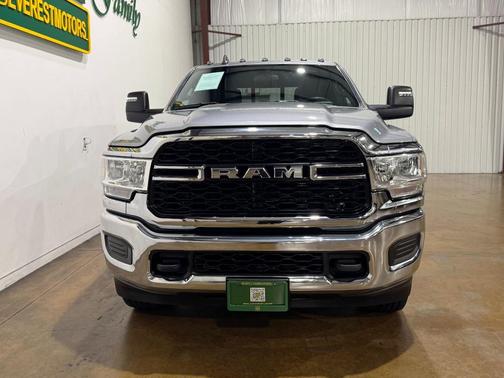 2024 RAM 2500 Tradesman Crew Cab 4x4 8' Box