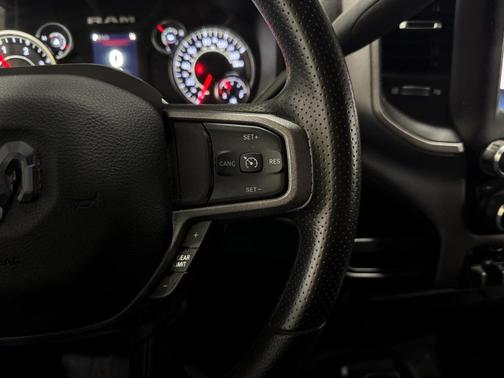 2024 RAM 2500 Tradesman Crew Cab 4x4 8' Box