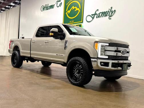 2017 Ford F-350 Lariat