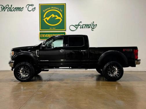 Shadow Black 2017 Ford F-250 Lariat