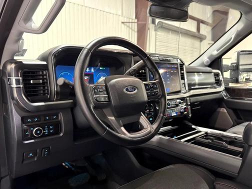 2024 Ford F-350 Lariat
