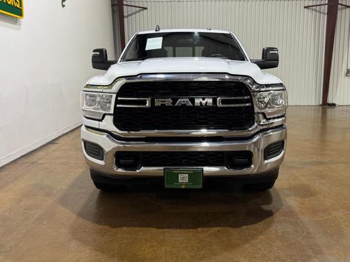 2024 RAM 2500 Tradesman Crew Cab 4x4 6'4' Box