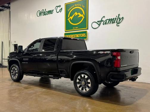 Black 2021 Chevrolet Silverado 2500 Custom